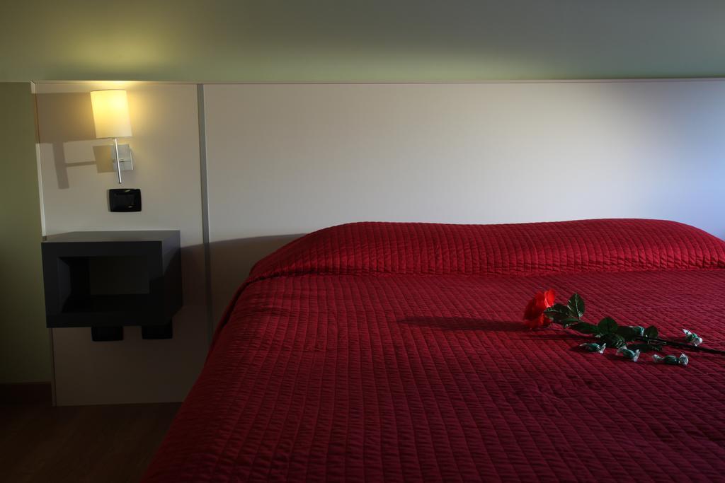 Hotel Motel Giglio Viadana Exteriör bild