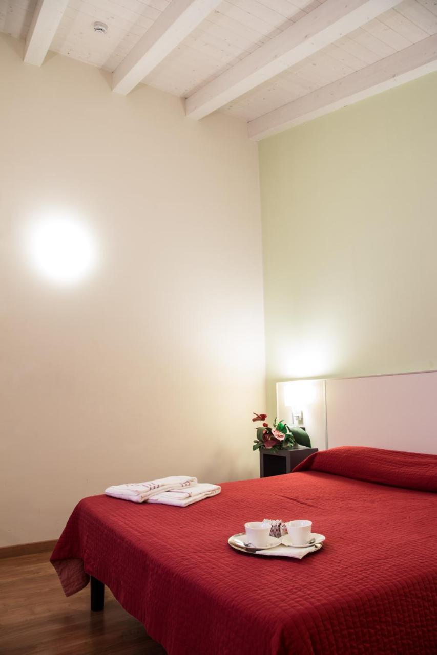 Hotel Motel Giglio Viadana Exteriör bild
